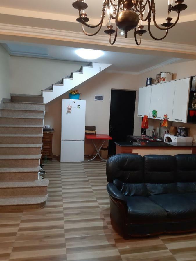 Guest House Godogani Extérieur photo